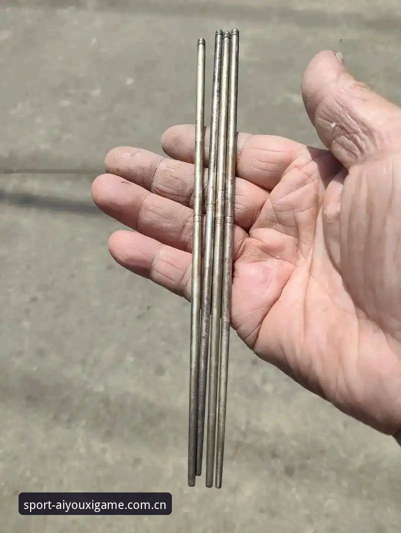 72克。这是彪马本届世界杯为赞助球队提供的Ultraweave面料球衣的单件重量，比一件普通棉质T恤还轻出二十多克。但世界杯刚踢完小组赛第一轮，就有4件这种球衣在比赛中被撕破——全部出自彪马，全部发生在彪马赞助球队的对抗里。